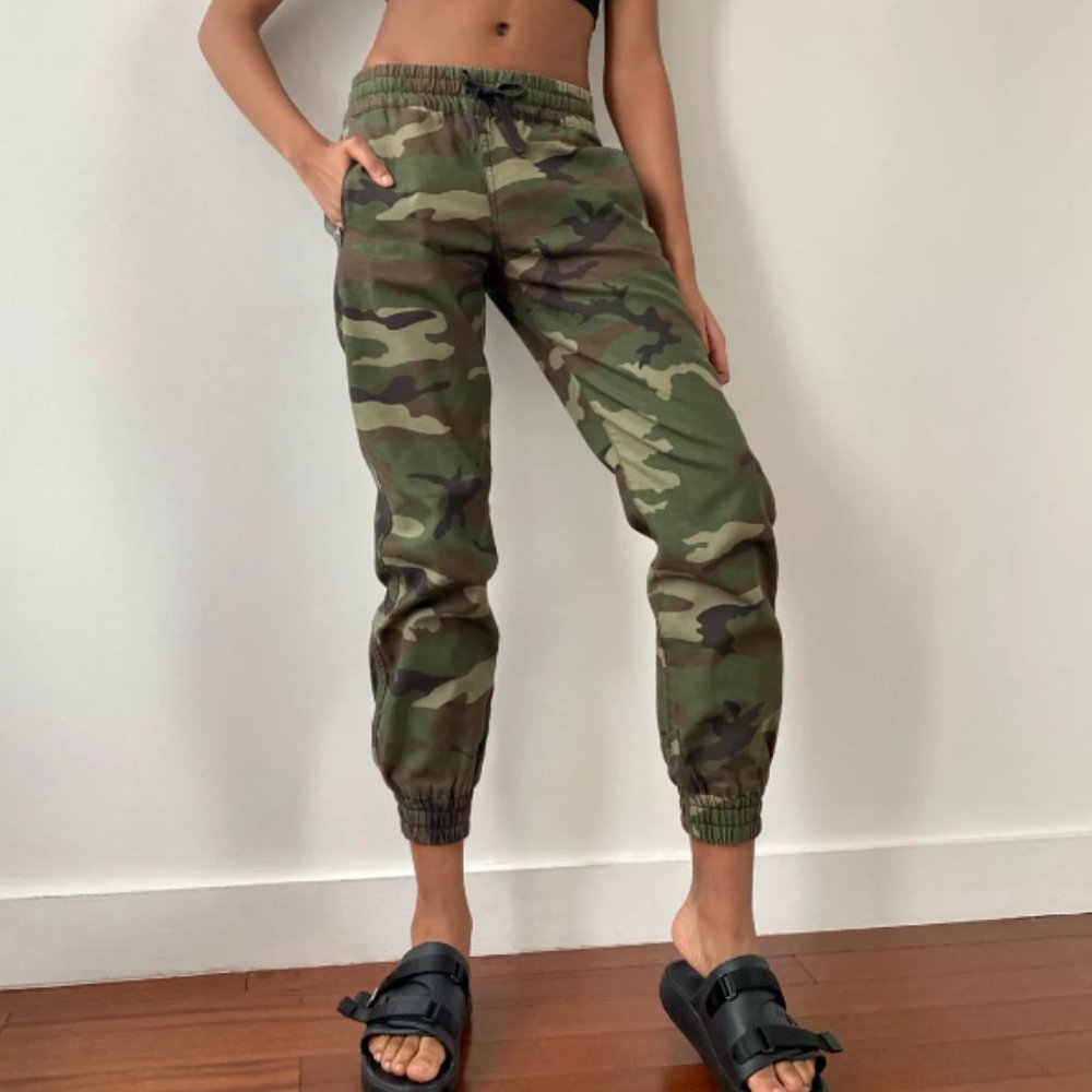 TNA camo print joggers (alix pant)